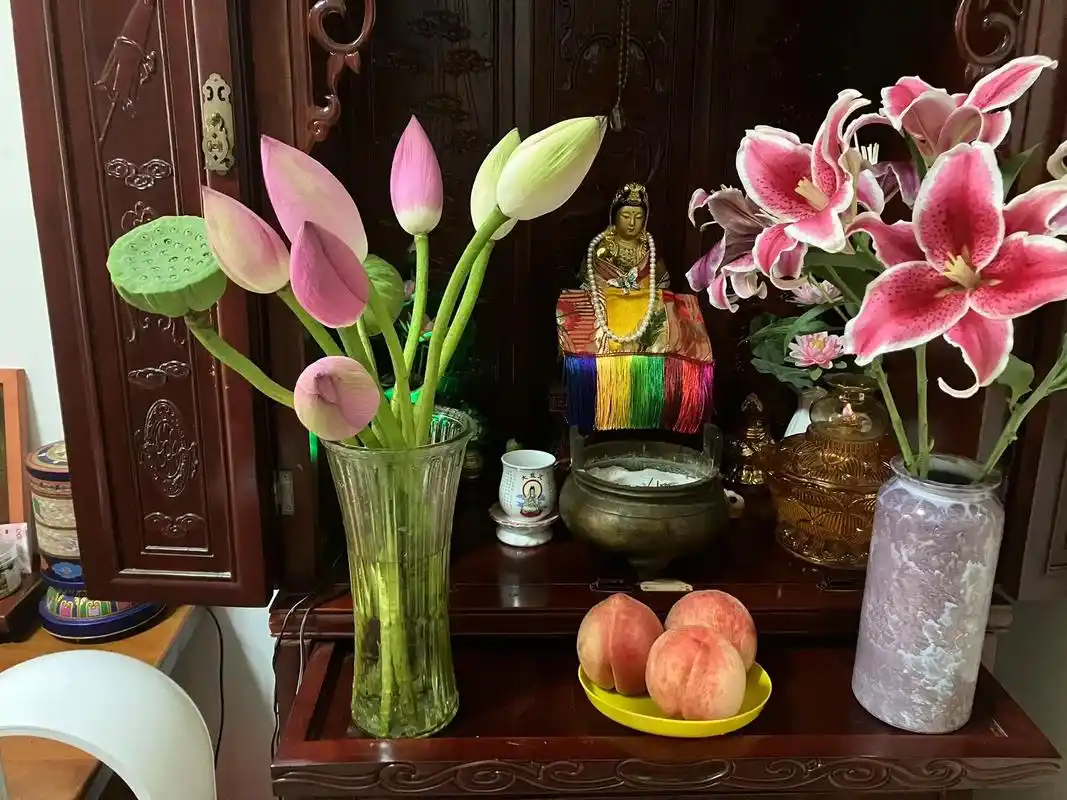 愿生西方净土中,九品莲花为父母.