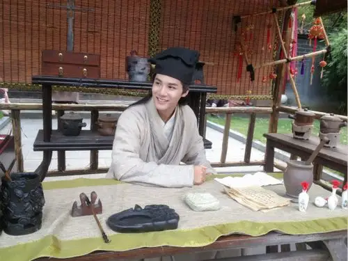 图花千骨之南弦月图片大放送郑业成饰演小月妖神引争议