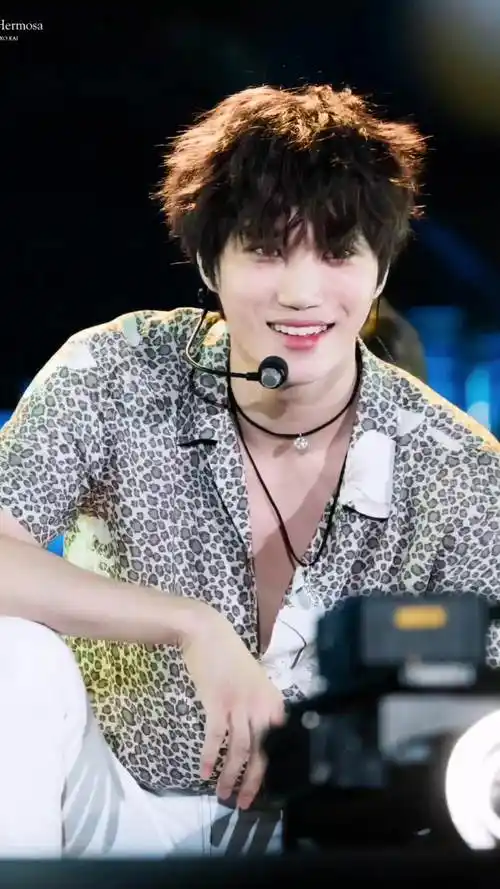 金钟仁你是可爱的男孩,我是可爱哈哈哈