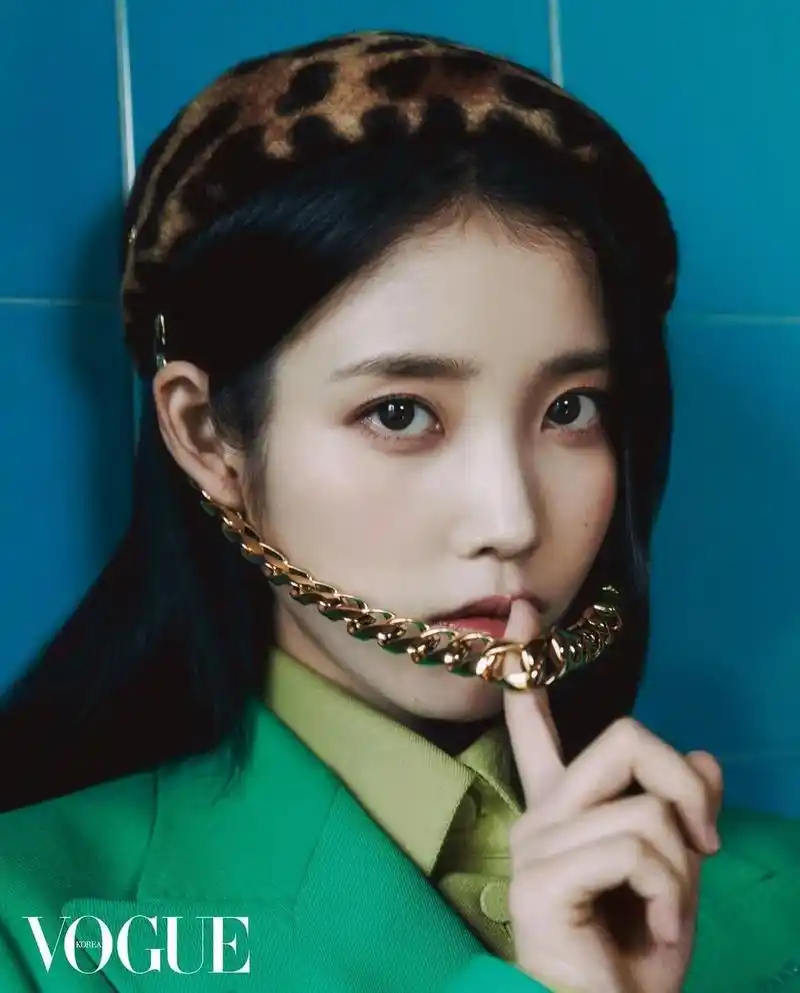 iu李知恩百变穿搭百变造型写真一