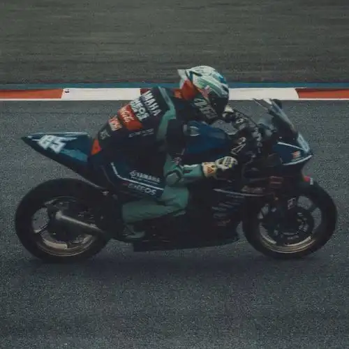 王一博24岁生日快乐