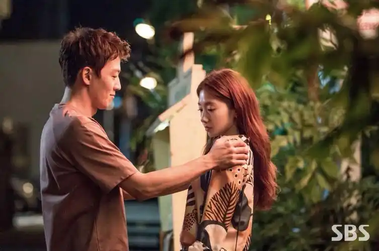 doctors剧照^-^ 朴信惠 金来沅 尹均相 李圣经 韩剧 电视剧