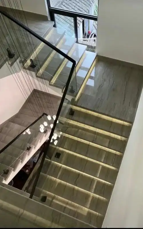 天然大理石楼梯踏步实拍集锦,希望对你有帮助#楼梯踏步 #实景 - 抖音