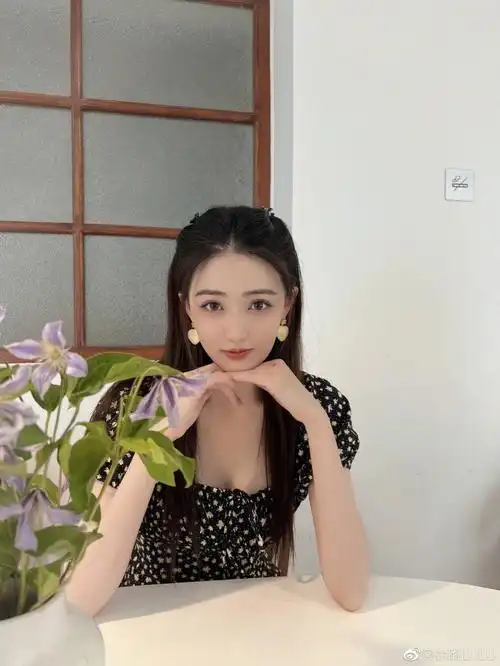 演员徐璐787878787878