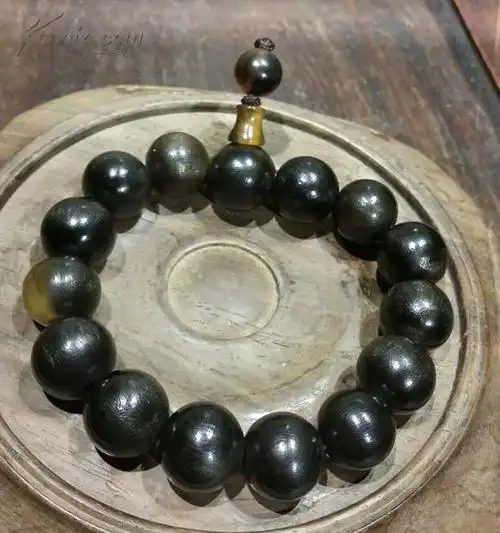 【图】懂货的来 老犀角手串 16mm左右 养生收藏大器 看孔道 绝对是老