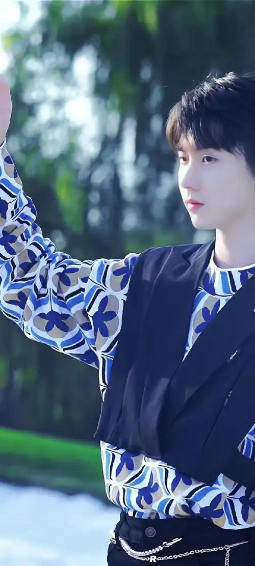 今日份明星#壁纸#分享 :#马嘉祺#头像壁纸