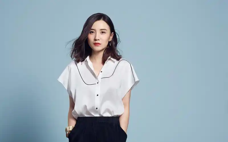 首页 桌面壁纸 美女明星宋佳图片壁纸上一张下一张查看原图