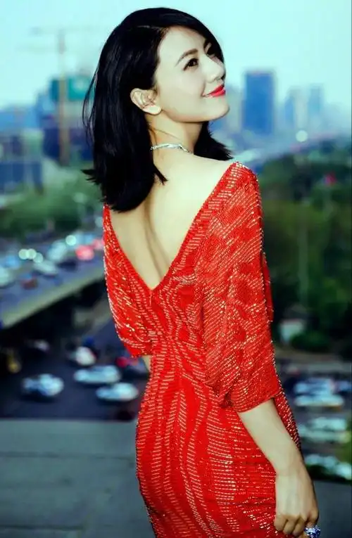 国民女神高圆圆,回眸一笑让人不可抗拒