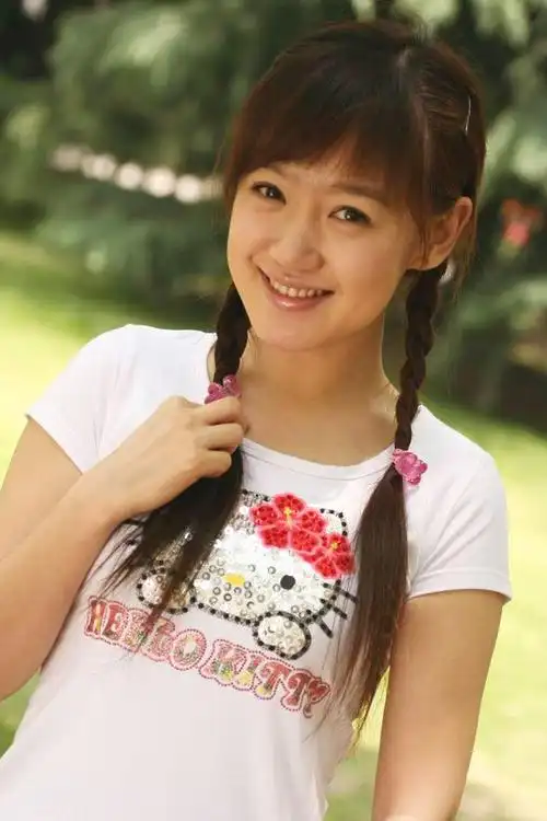 薛佳凝的脸到底怎么了(薛佳凝演的电视剧) – 抖音库