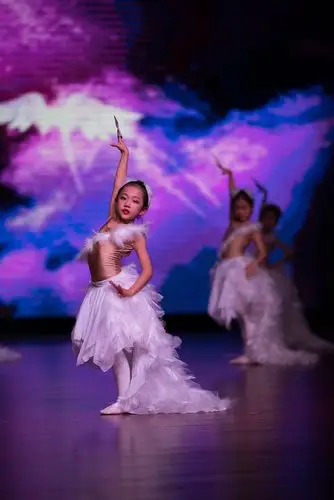 租演出服装教学|租演出服装品牌|租演出服装特色|服饰 - 淘宝海外