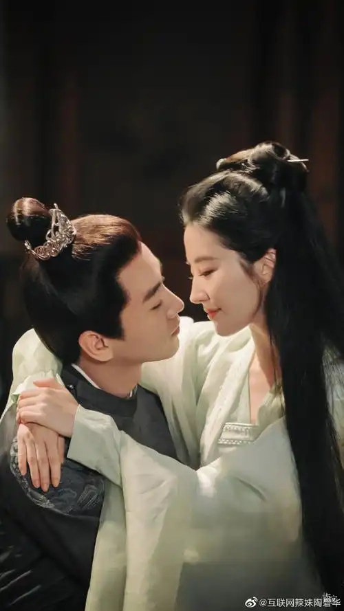 期待刘亦菲陈晓二搭