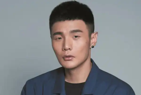 李荣浩算是大众流行创作歌手中最成功的的一位了,能够获得这么多大爆