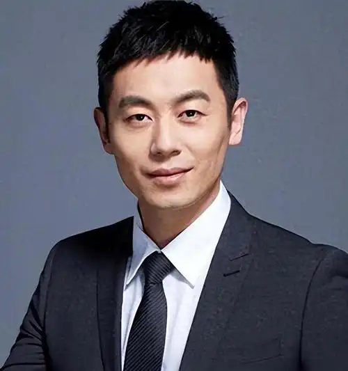 朱亚文为何抛弃9年初恋潘禹彤,娶了陈思成的前女友沈佳妮?