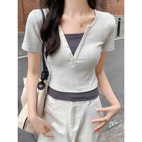 t恤女夏季新款上衣拼色假两件设计感修身纯欲短款粉色v领正肩短袖