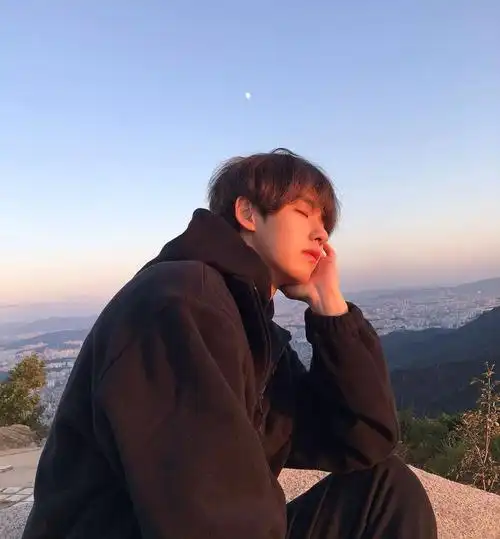 男生头像♡头像集‖帅哥‖颜控韩系头像 - 堆糖,美图壁纸兴趣社区