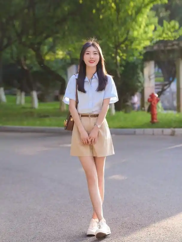 短裤咋选才不踩雷?看完素人博主穿搭就有答案了,照着穿就很美