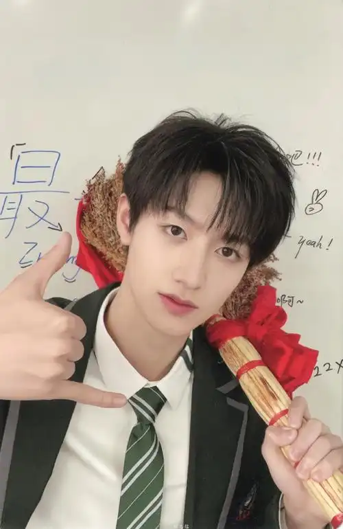 朱志鑫[超话]##朱志鑫1119逐梦环鑫##朱志鑫 三代唯一门面