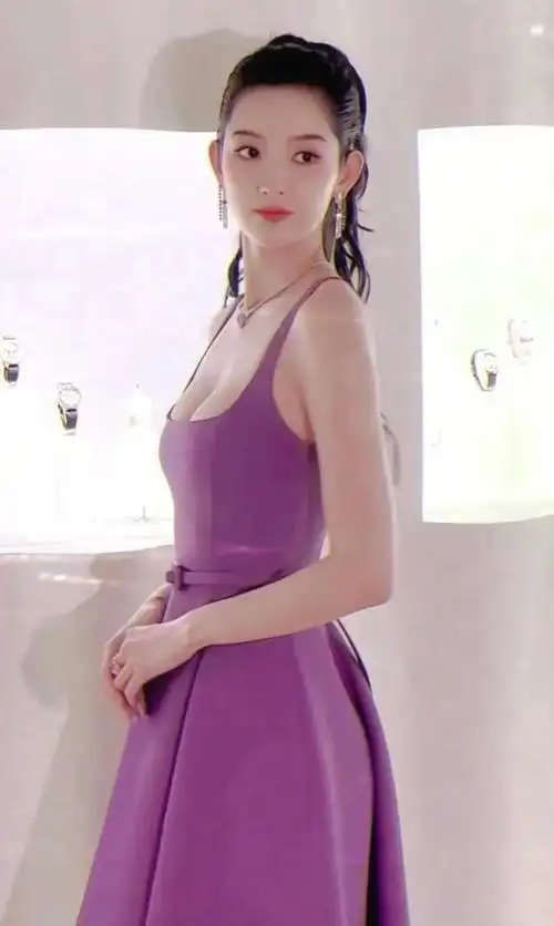 王玉雯,身材真的很好,性感饱满!