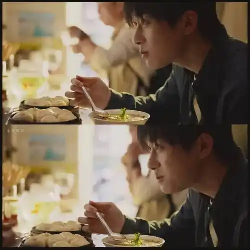 易烊千玺电影中爸妈的大型吃瓜现场,太可爱了!