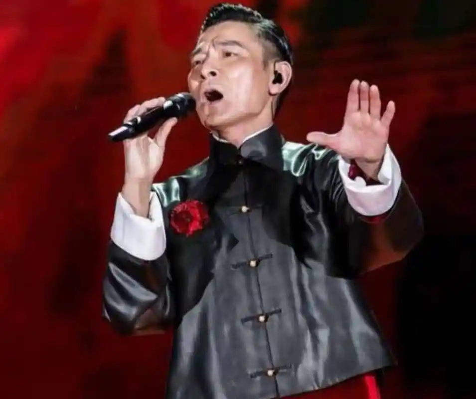 为什么像中国好声音这类综艺节目很少有选手挑刘德华的歌来唱