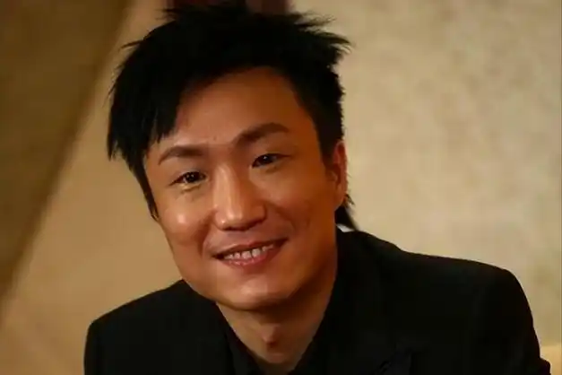 郑中基曝光退圈真相:和阿sa的婚姻很不开心,患上抑郁症酗酒成性|杨颖