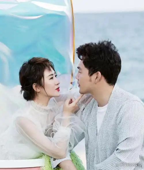 马丽我这辈子正确的决定就是在38岁为小丈夫生子