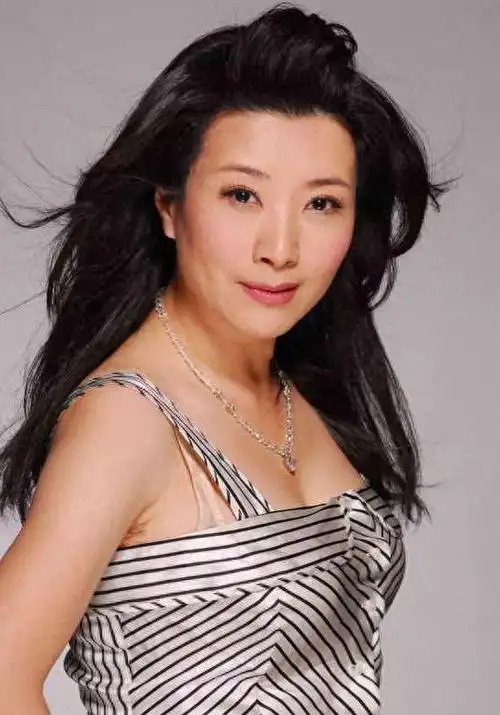 "国家一级演员"长得漂亮戏也好,为人低调不张扬,60岁婚姻成迷