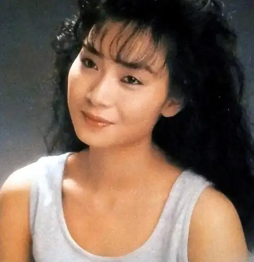 邝美云从贫民窟女孩到香港女富豪她说女人的贵人是自己