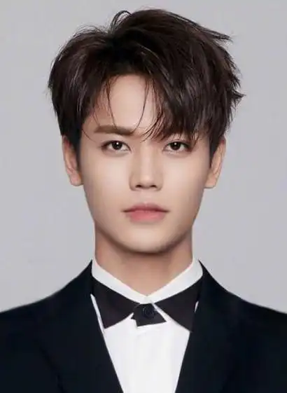 林彦俊,1995年出生的台湾男歌手,曾参加《偶像练习生》,为组合nine