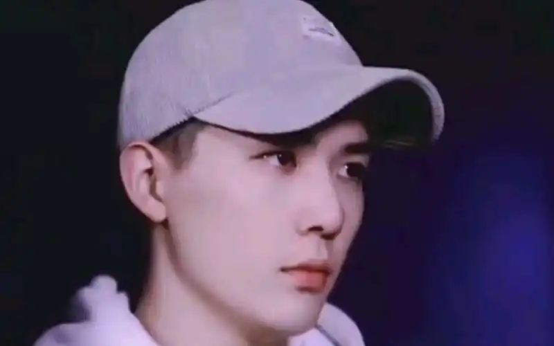 王安宇,麻烦半永久寸头,你的寸头谁能抵挡了.