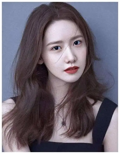 国外当红女星,咱们少女时代可爱的成员林允儿呀,最近被曝出说了一段"