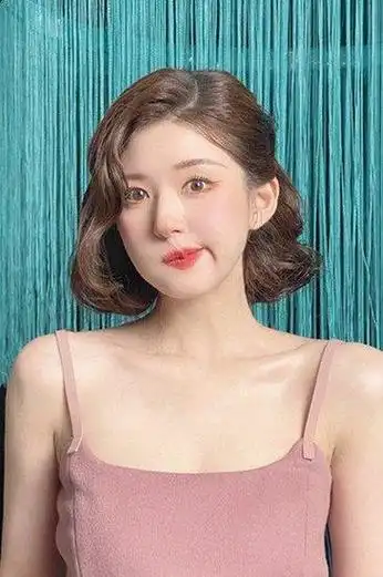 露思版歪嘴小猫也太可爱了@赵露思的微博短发露思好漂亮!