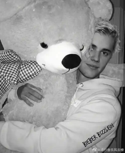 justinbieber在ins发布新专辑动向zt