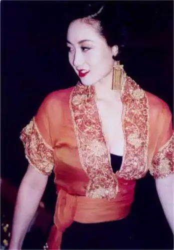 利智年轻时那么美,难怪李连杰抛妻弃子也要娶她!