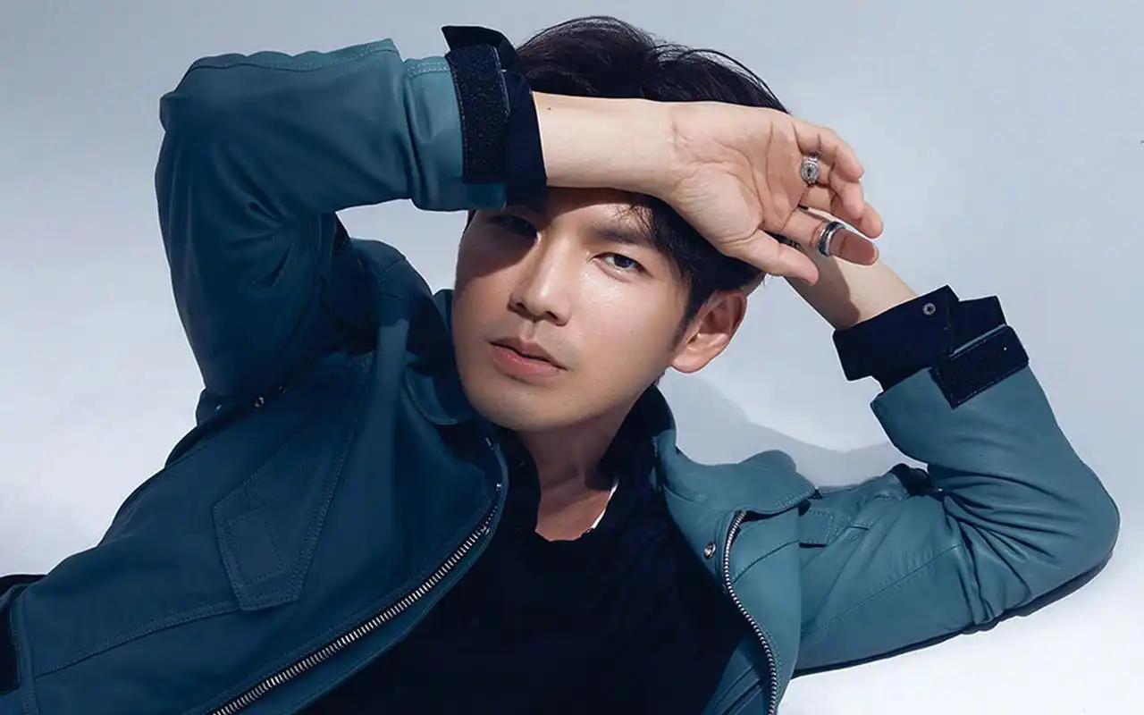 钟汉良帅气写真图片高清电脑壁纸