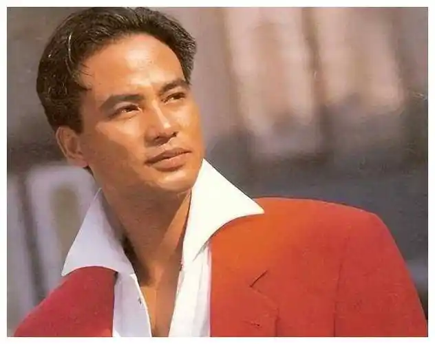 著名演员任达华:放弃父亲身份,50岁重逢女儿,泪洒归心企盼.