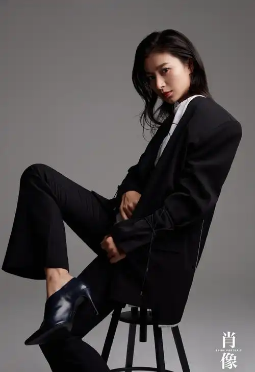 斓曦时尚优雅写真图片78