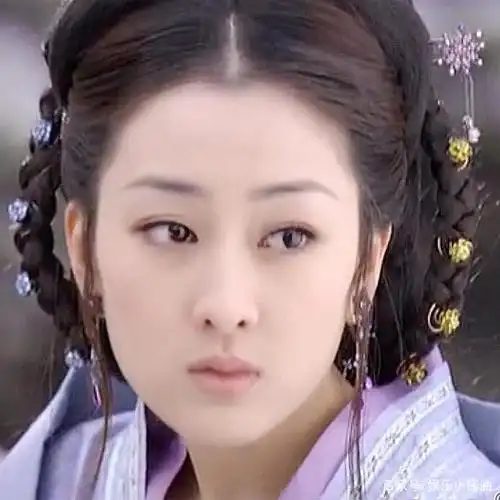 想不到马苏古装还有这么惊艳的一面,17年前的荧屏首秀惊为天人!