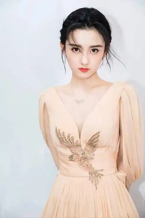 十位95后新生代当红女星!她们雪肤玉貌太性感撩人_影视剧_潜力_演技