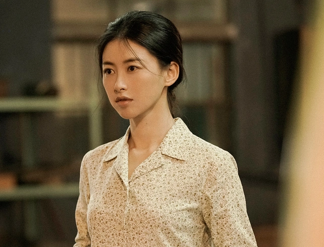 朱珠升级当妈后,粉丝迫不及待想看她拍戏,有望本色出演辣妈角色_腾讯