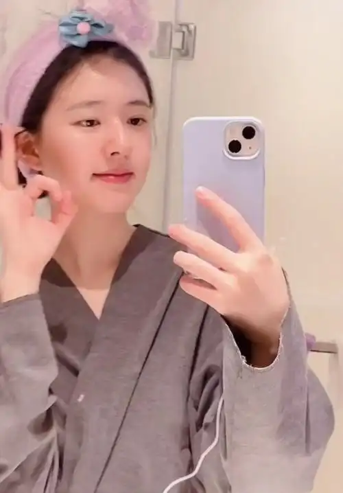 赵露思分享沉浸式卸妆,网友表示皮肤状态超好_腾讯新闻