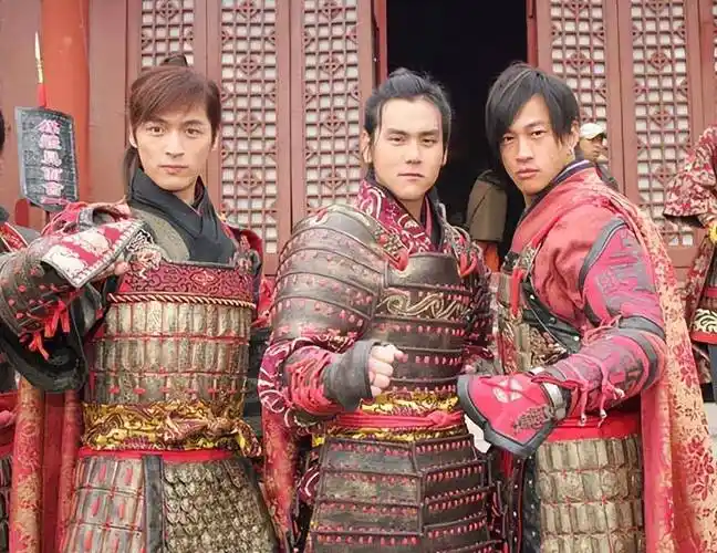 细数何润东多年角色,明明是帅哥演主角总能被超越,现成古装丑男