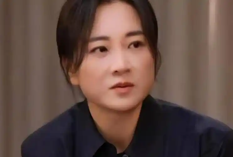 《热辣滚烫》最狠评价出炉,观众一针见血,赢麻了的贾玲该醒醒了_电影