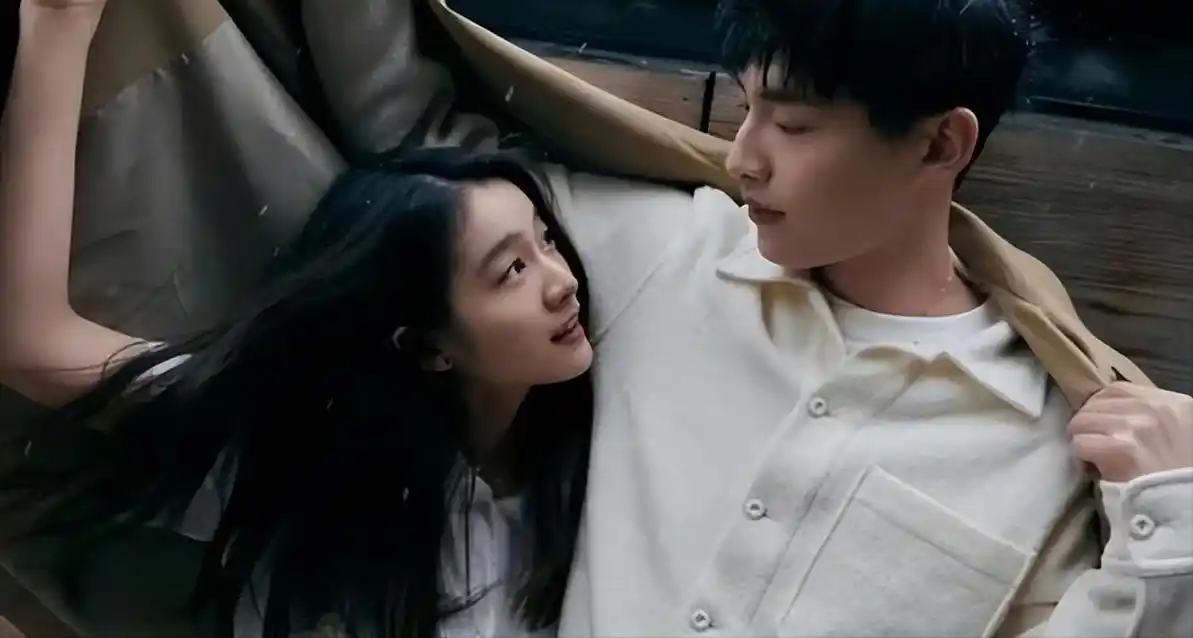 张雪迎辛云来恋情升级,干洗店同行细节被拍,甜蜜秀恩爱引人热议