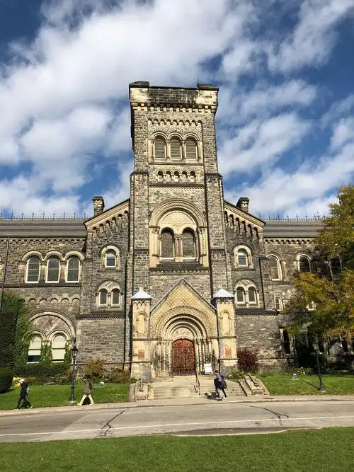 加拿大多伦多大学巡礼