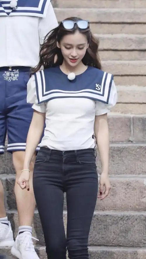 angelababy跑男杀青路透美貌直到头发丝