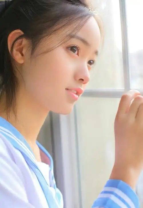 极致诱惑校花美女大胆私房养眼写真[4/8]_性感美女_美桌网