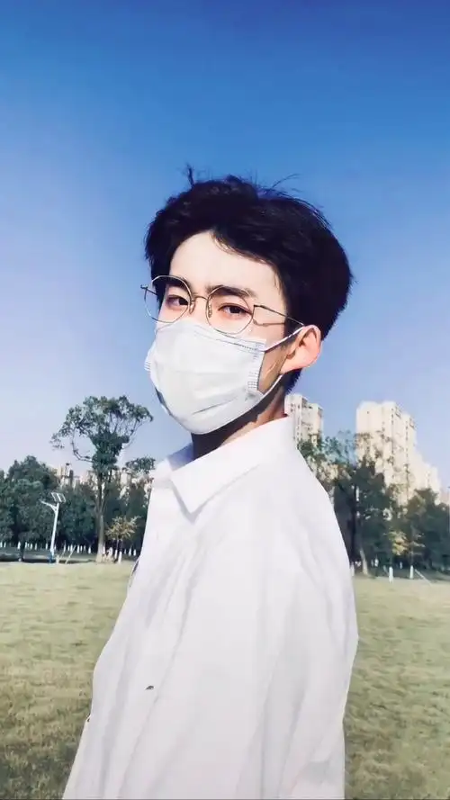 首页看看帅哥不香吗此楼收集男人戴眼镜蛊人的照片虽然有些不认识但是