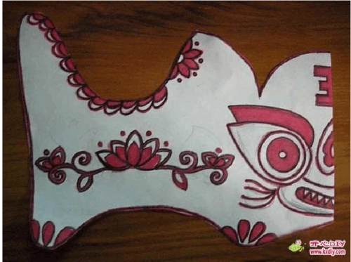 一款布老虎纸样