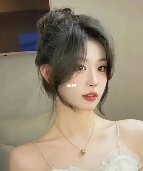 韩式中分氛围感刘海